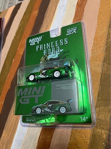 Beden Renk Mini GT x Mizu Diecast Lot