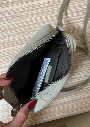 Pull and Bear çapraz çanta - Görsel 3