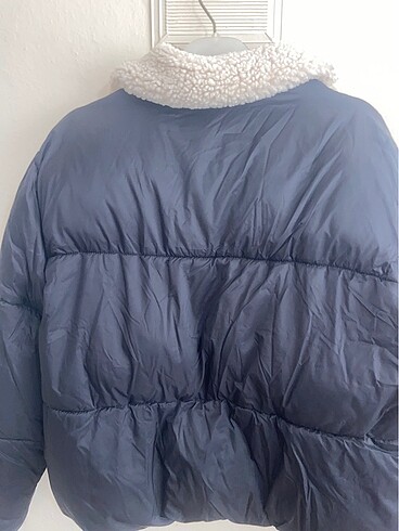 s Beden Pull&Bear Mont
