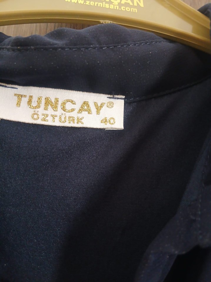 Siyah Uzun Kollu Düğmeli Kadın Gömlek - Görsel 3