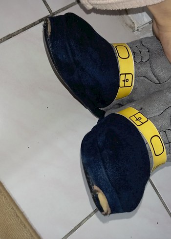 Erkek Çocuk Gri Sokak Stili Sıcak Terlik - Görsel 4