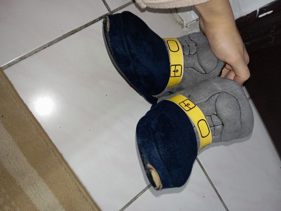 Erkek Çocuk Gri Sokak Stili Sıcak Terlik - Görsel 4