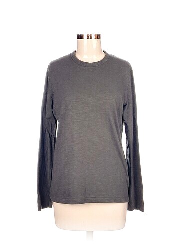 Cos T-shirt %70 İndirimli.