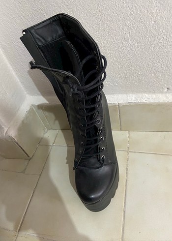 Kadın Siyah Deri Gotik Platform Topuklu Bot - Görsel 2