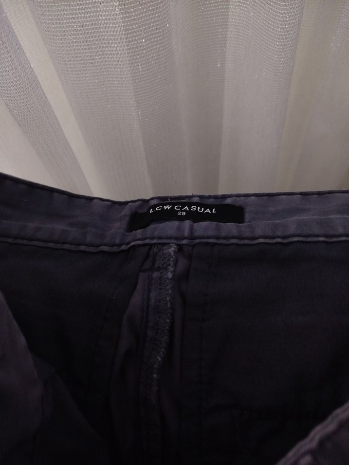 Gri Bol Kesim Kemerli Kot Şort - Görsel 4