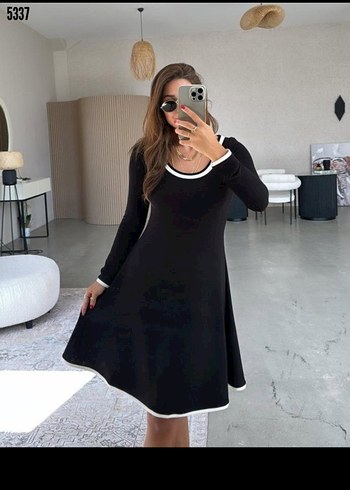 V Yaka Siyah Midi Uzun Kollu Elbise
(stksz) - Görsel 4