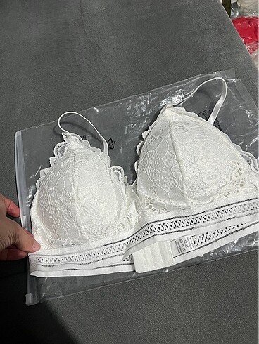 Dantelli bralet