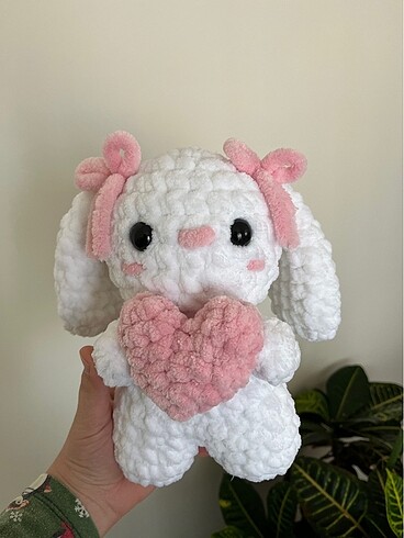 Kalpli tavşan amigurumi