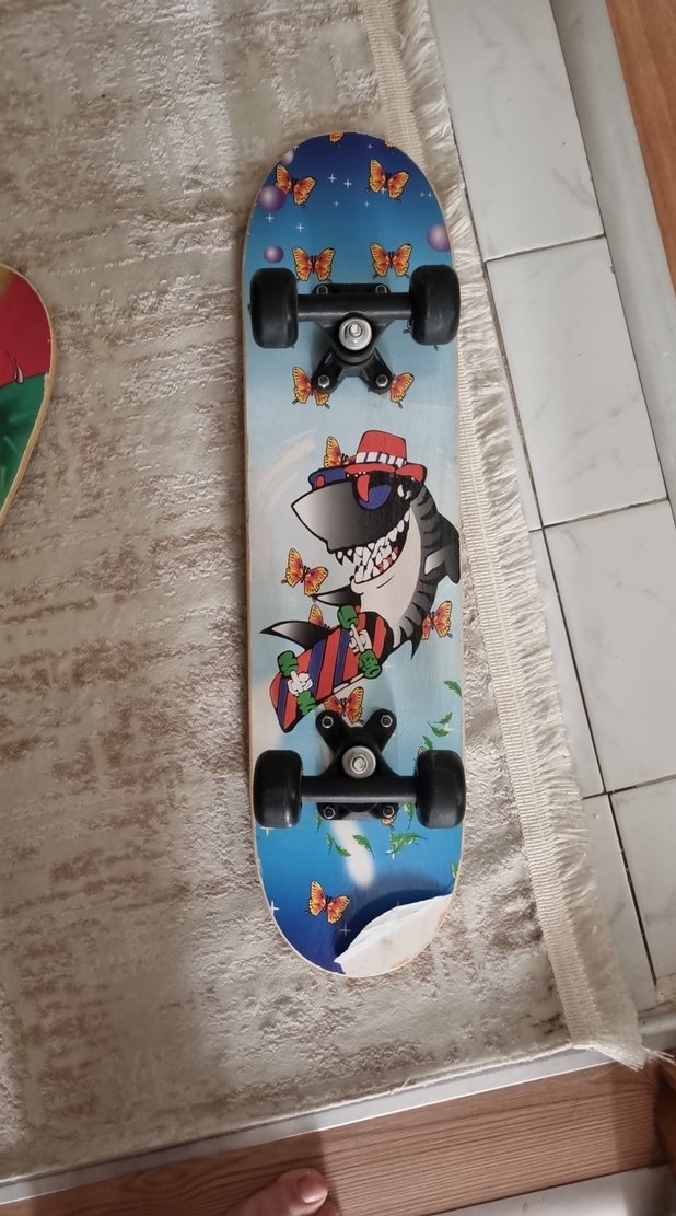 Çocuklar için renkli kaykay seti 2 adet - Görsel 4