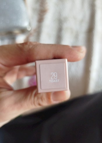 Maybelline Bej Parlak Ruj