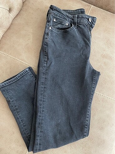 28 Beden Mavi jeans