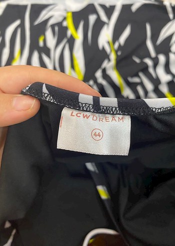 Sarı Zebra Desenli Uzun Kesim Kadın Mayo lcw - Görsel 4