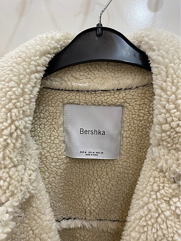 m Beden siyah Renk Bershka Kürklü Yelek