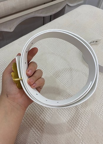 Beyaz Deri Kadın Kemer Altın Kelebek Tokalı - Görsel 3