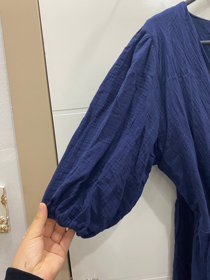 Lacivert V Yakalı Uzun Keten müslin  Elbise - Görsel 4