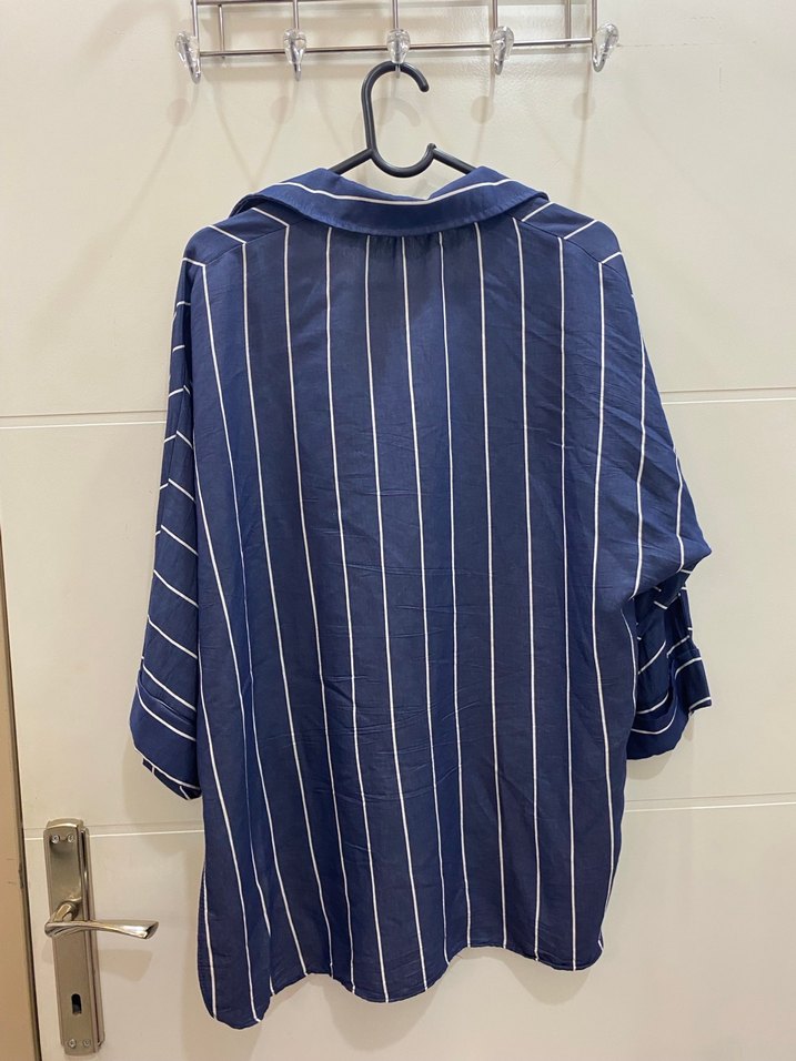 Kadın Mavi Çizgili Keten Gömlek - Görsel 3