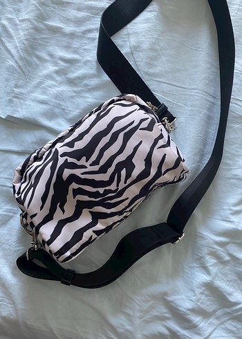 Bershka Çanta - Görsel 4