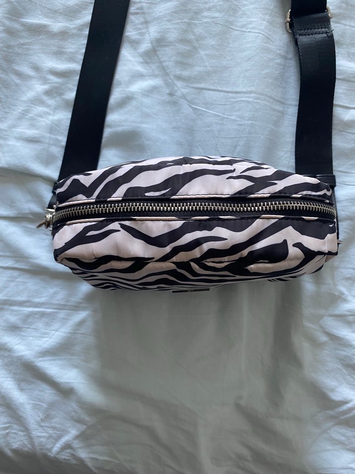 Bershka Çanta - Görsel 3