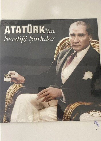 Atatürk'ü sevdiği şarkılar plak