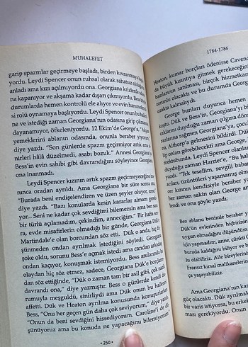 Düşes - Amanda Foreman - Görsel 3