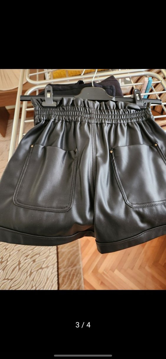 Siyah Deri Mini Şort - Görsel 3