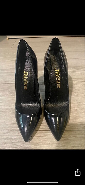 Rugan siyah stiletto