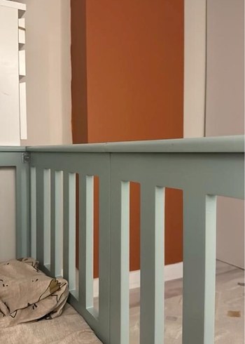 Diğer Yeşil Haki Pastel Bebek Yatağı Montessori