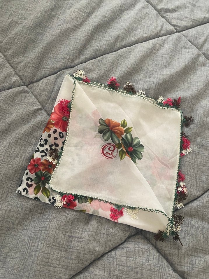 Çiçekli Dantel Kenarlı Bohem Kadın Fular - Görsel 2