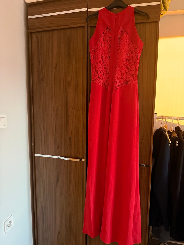 Dantelli Kırmızı Uzun Cengiz Abazoğlu tasarım Abiye Elbise - Görsel 2
