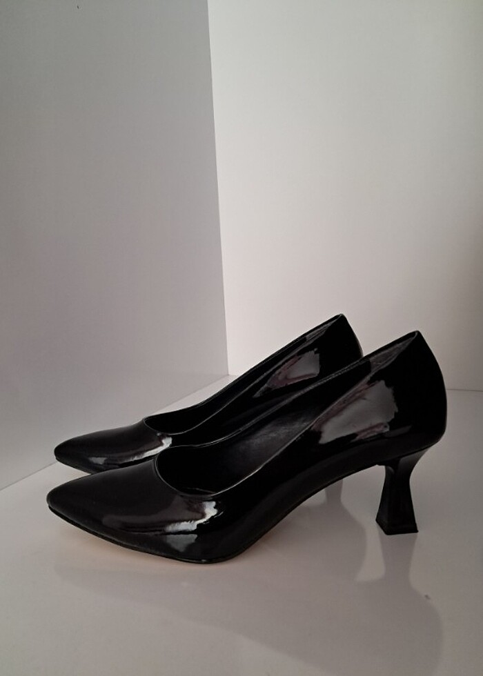 Topuklu ayakkabı - Görsel 3