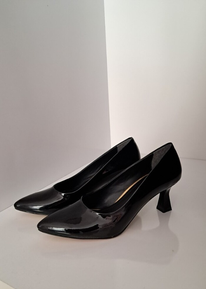 Topuklu ayakkabı - Görsel 4