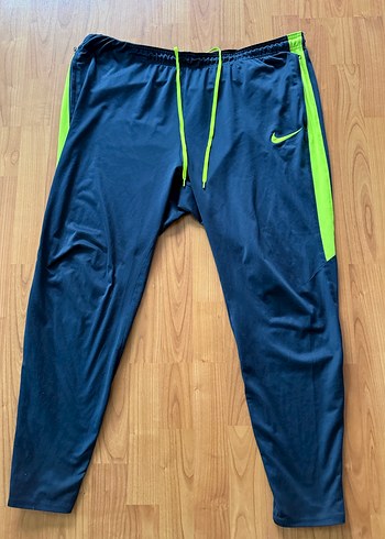 Nike xl
