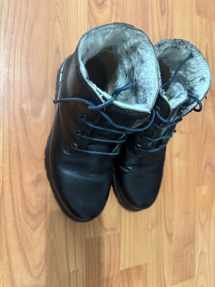 Siyah kadın Deri Bağcıklı Bot - Görsel 2