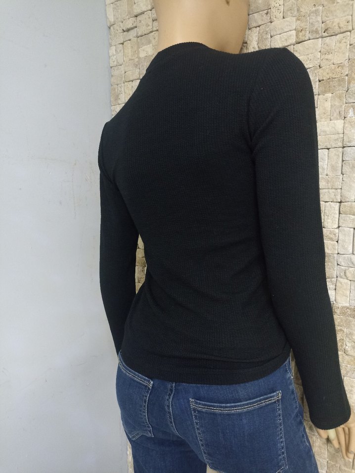 Siyah V Yakalı Kayışlı Kadın Triko - Görsel 4
