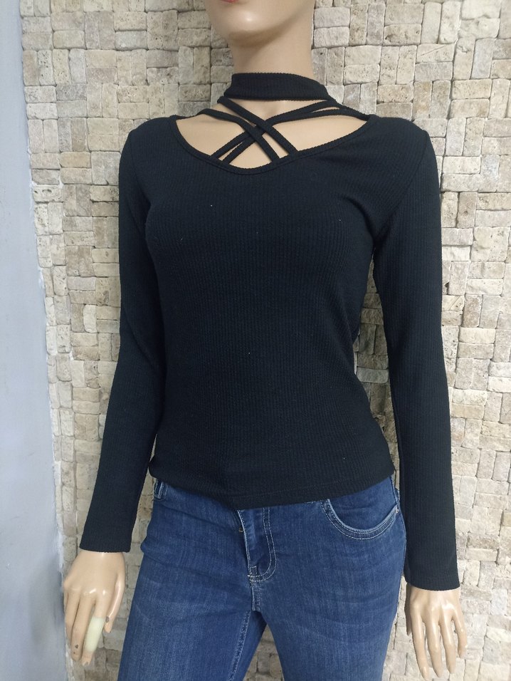 Siyah V Yakalı Kayışlı Kadın Triko - Görsel 2