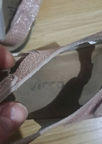 Kız Çocukları İçin Pastel Kahverengi Tokalı Terlik - Görsel 3