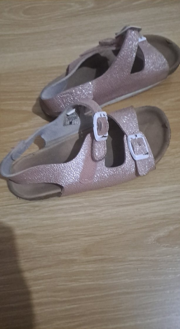 Kız Çocukları İçin Pastel Kahverengi Tokalı Terlik - Görsel 2