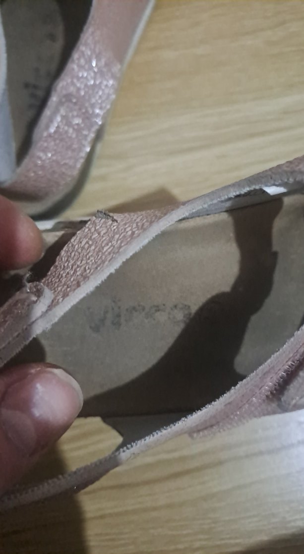 Kız Çocukları İçin Pastel Kahverengi Tokalı Terlik - Görsel 3