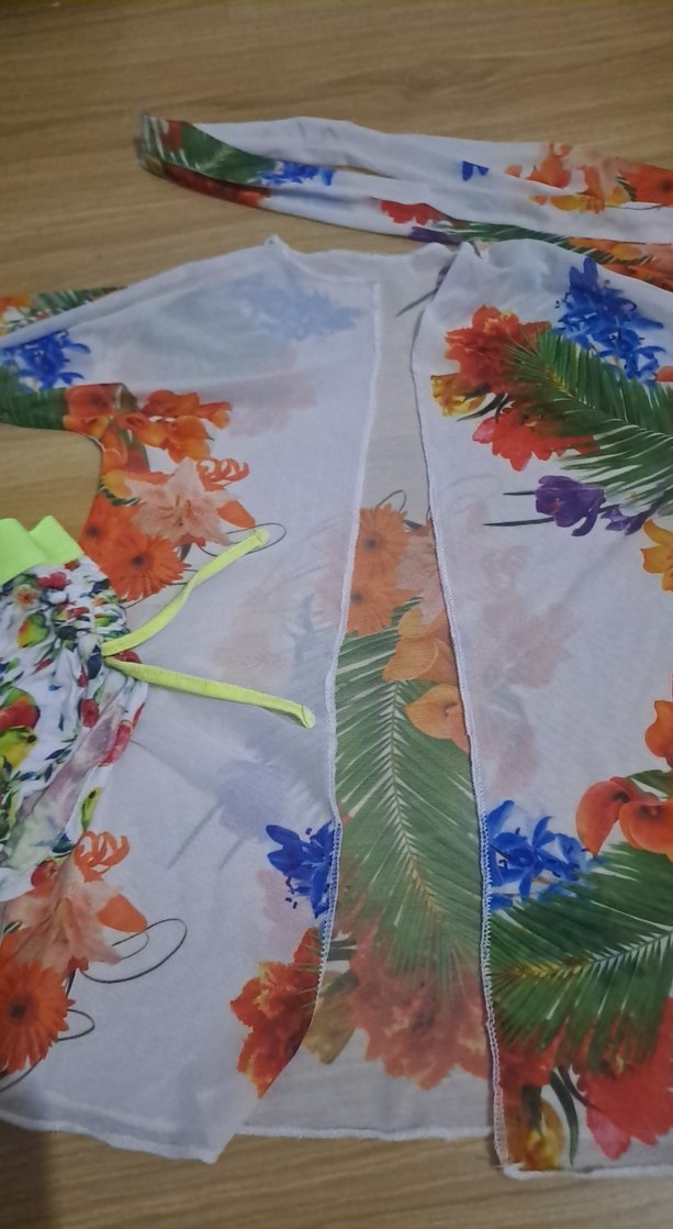 Çiçek Desenli mayo ve ust - Görsel 3