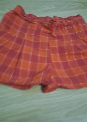 Renkli Pilili Kırmızı Mini Şort - Görsel 2