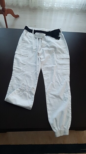 Beyaz pantalon 