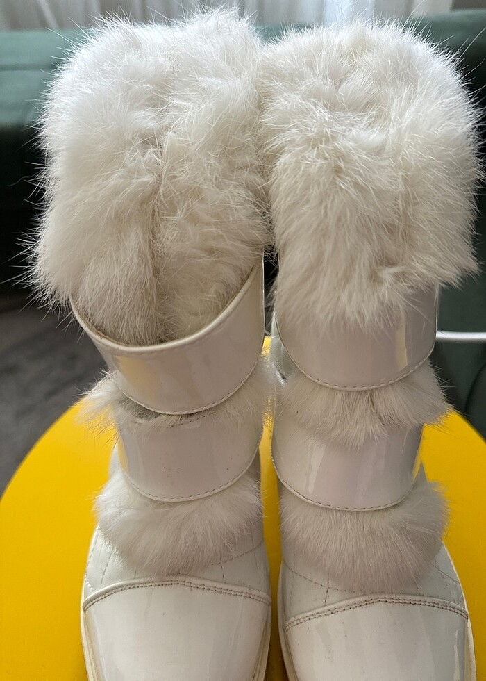 Beyaz kürklü platformlu bot - Görsel 4