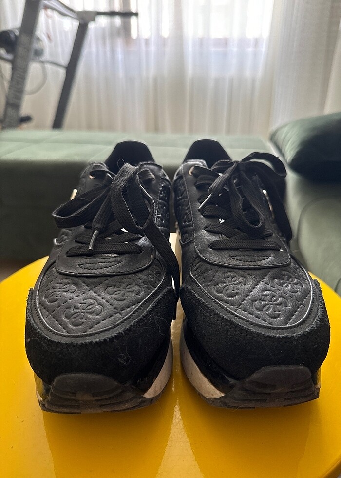 Orjinal Guess dolgu topuklu sneaker - Görsel 2