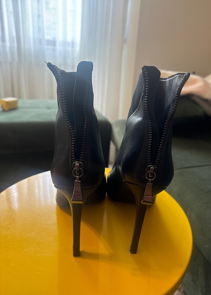 Yüksek topuklu siyah bot - Görsel 4