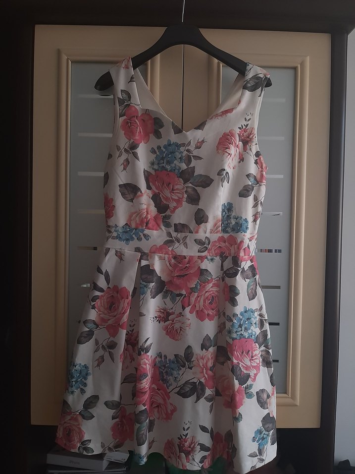 Çiçekli V Yaka Mini Elbise - Görsel 2