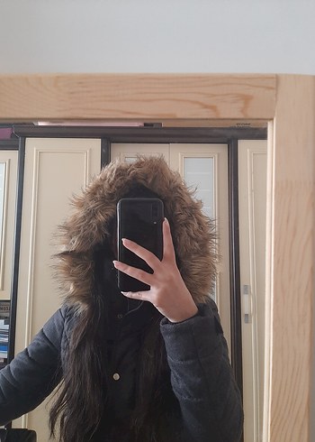 kürk şapkalı antrasit renk mont - Görsel 4