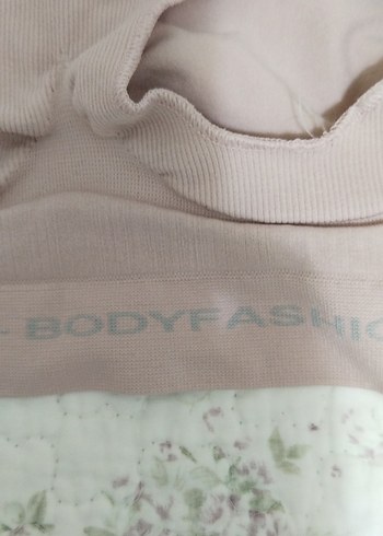 Gül kurusu Dantel Detaylı Bohem Midi Spor büstiyer - Görsel 9