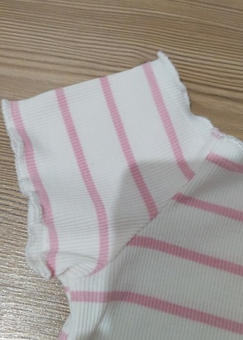 Genç Kız Pembe Çizgili Fırfırlı Tişört - Görsel 6