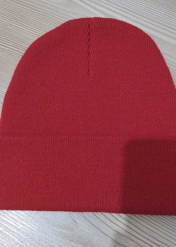 Kırmızı Kadın Örgü Bere - Görsel 2