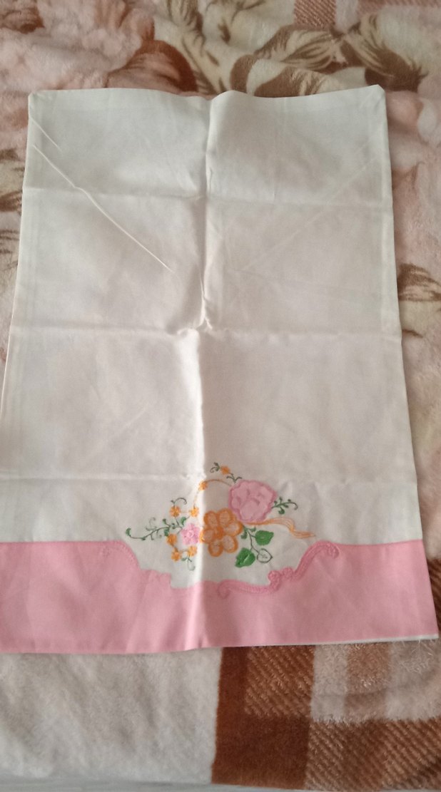 Nakışlı  dantelli çeyizlik  Pastel Yastık Kılıfı 4 adet - Görsel 4